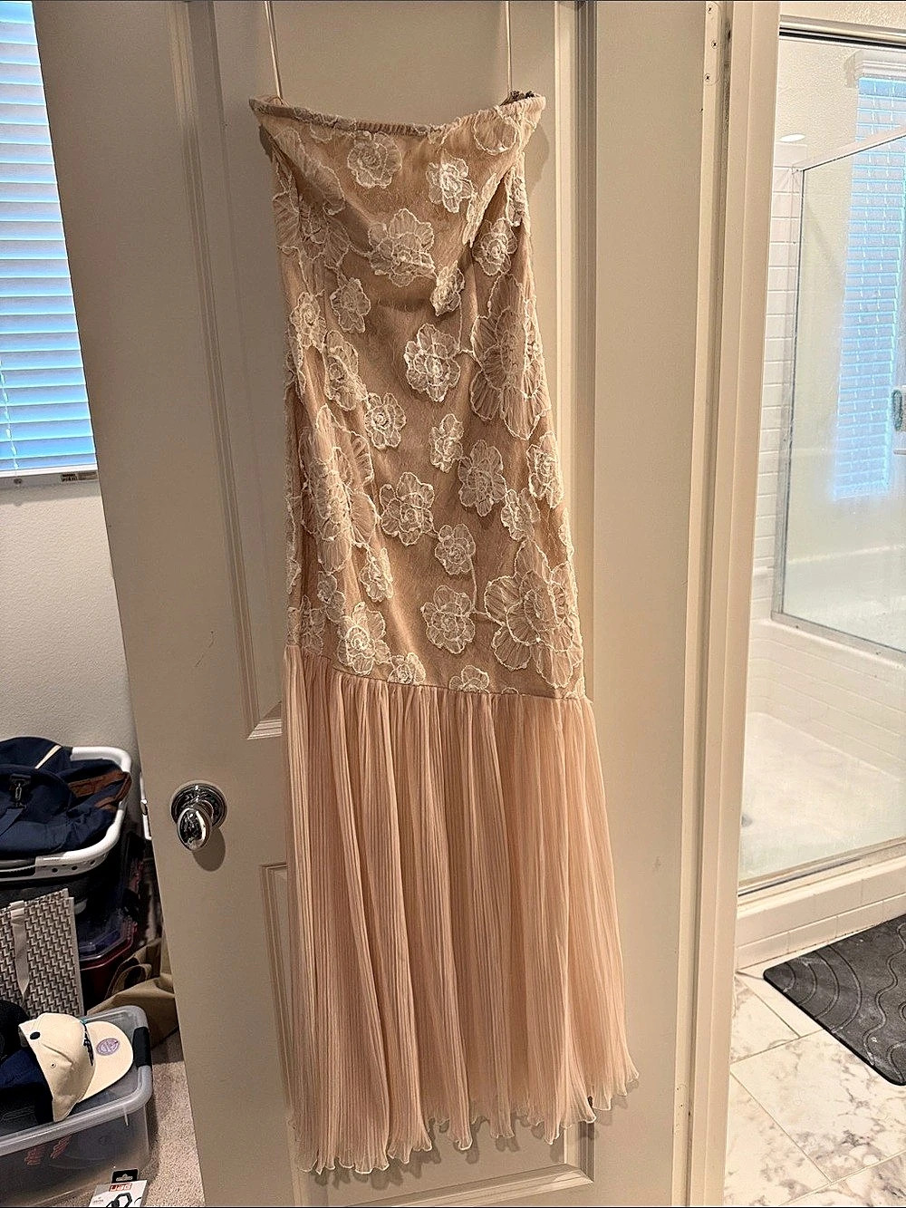 12th Tribe Miley Embellished Maxi Dress Floral Maxi Dress in Pink & Cream Size